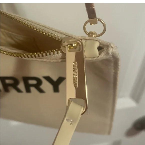Burberry bag/ wristlet/ pouch